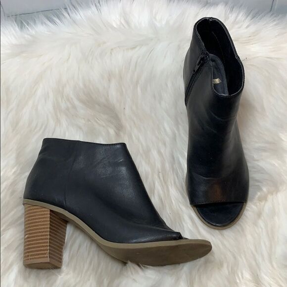 Report Pamela Black Leather Open Toe Booties Sz 7 - Picture 1 of 7